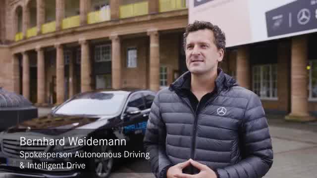 Mercedes-Benz Intelligent World Drive