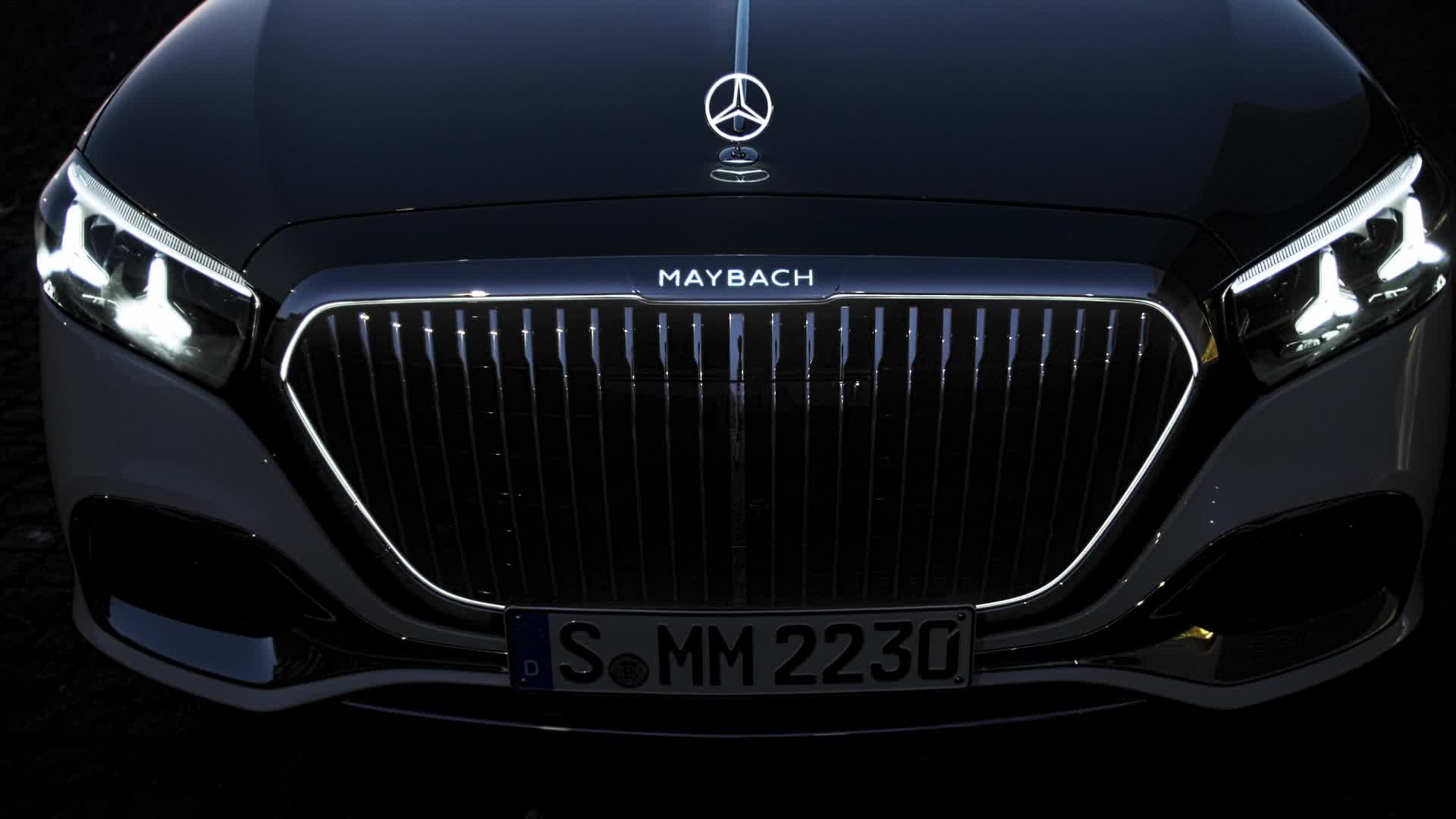 New Mercedes-Maybach S 680 Driving Footage (European model shown)