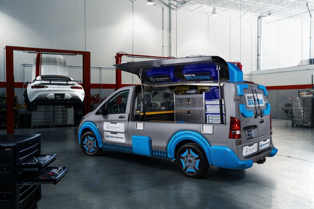 The Mercedes-Benz Metris MasterSolutions Toolbox Concept Showvan Debuts at 2017 Chicago Auto Show to Highlight Available Turn-Key Vocational Upfit Solutions