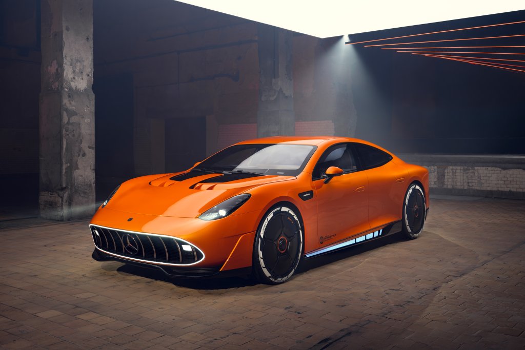 CONCEPT AMG GT XX – a New Dimension of Performance