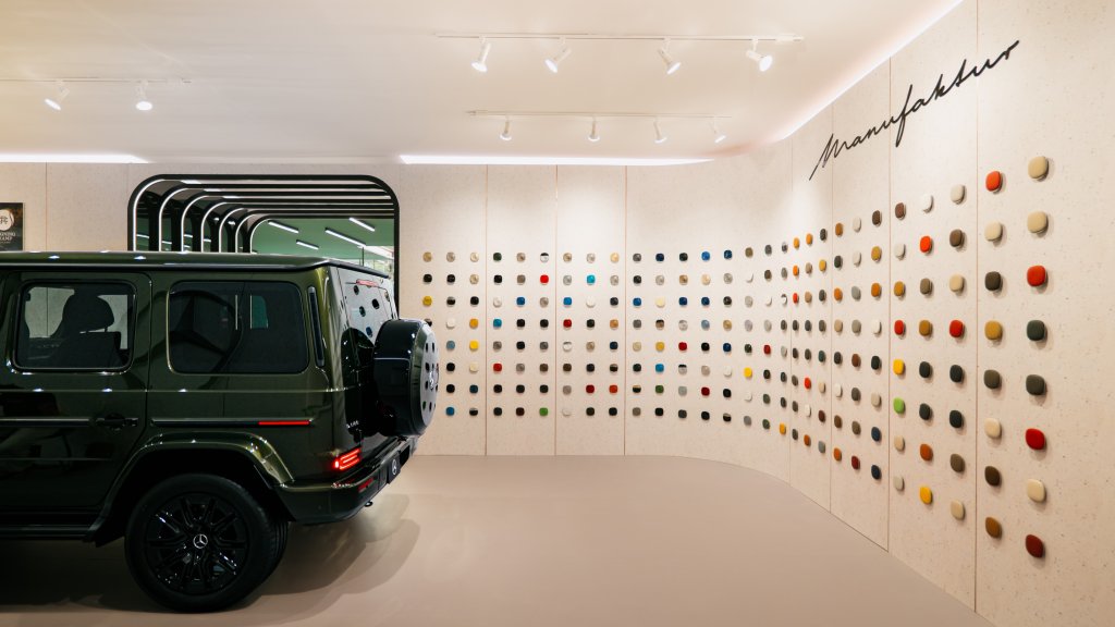 Mercedes Benz Studio Toronto 5 Source