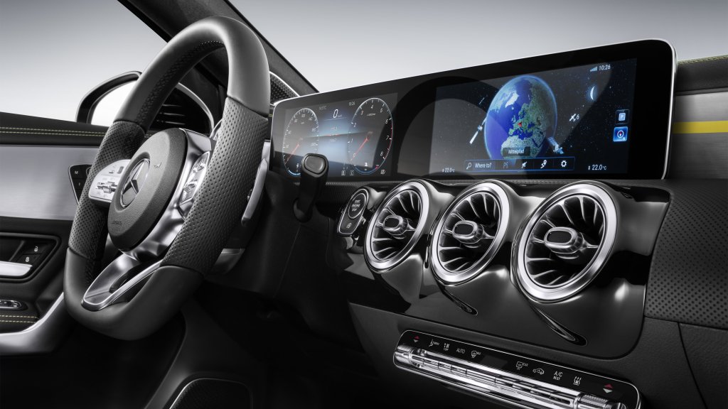World premiere of the new Mercedes-Benz User Experience