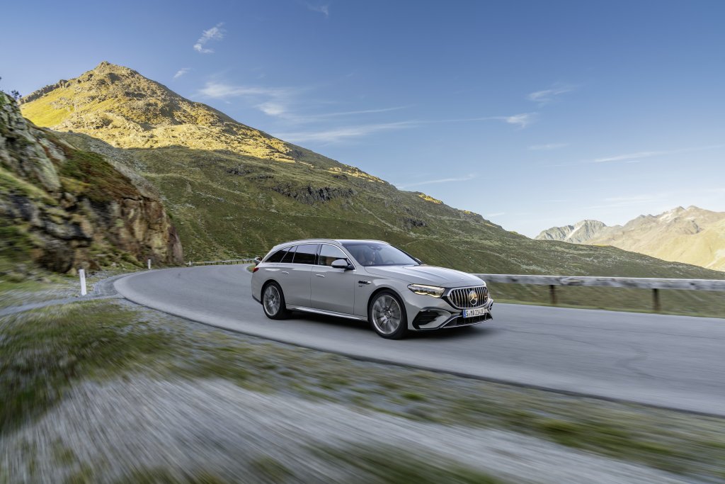 Arriving this fall at Canadian dealerships: Mercedes-Benz Canada adds two new wagons to the E-Class line-up: the Mercedes-AMG E 53 HYBRID 4MATIC+ Wagon & the Mercedes-Benz E 450 4MATIC All-Terrain Wagon