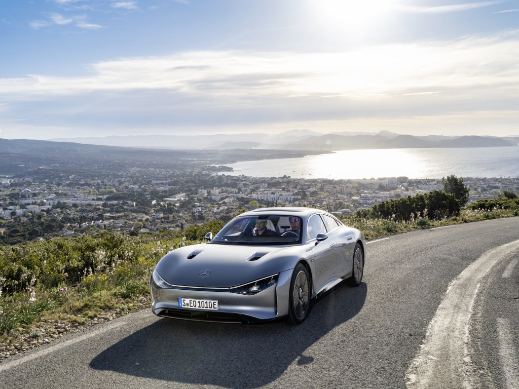 Mercedes-Benz VISION EQXX demonstrates its world-beating efficiency in real world driving – over 1,000 km on one battery charge and average consumption of 8.7 kWh/100 km