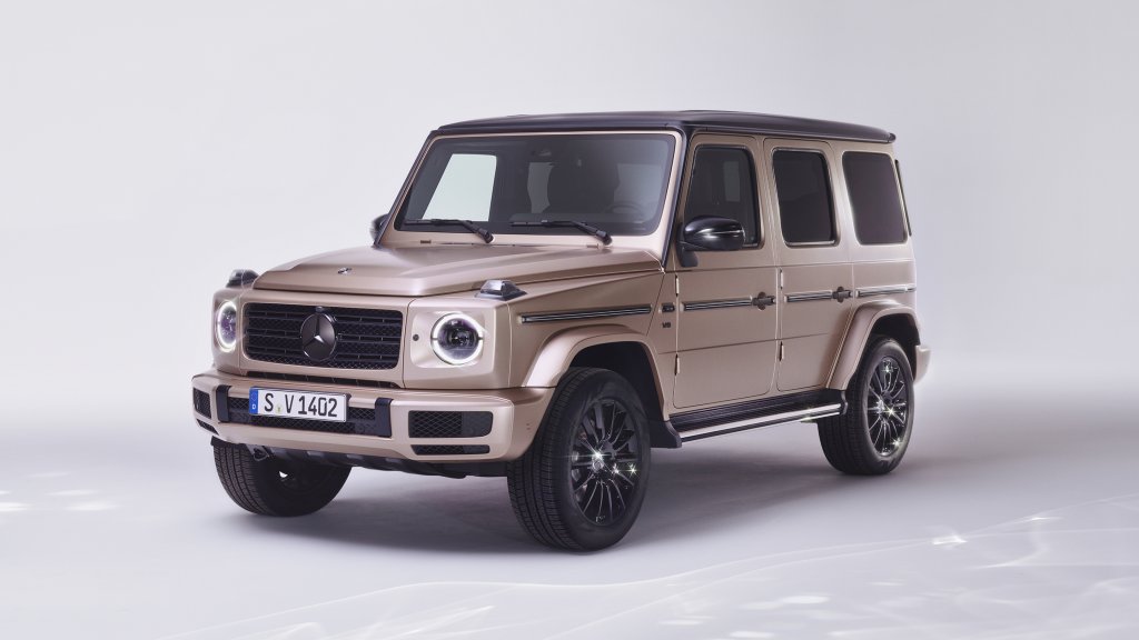 A love that lasts forever: celebrating the Mercedes-Benz G-Class STRONGER THAN DIAMONDS Edition