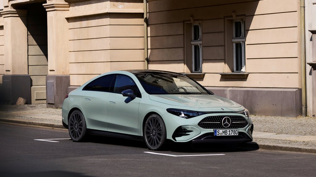 High-tech, electrified, efficient: the all-new CLA hybrid