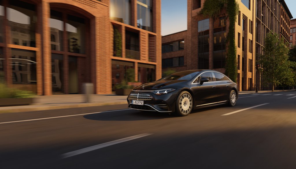 The new Mercedes-Benz EQS: Smarter than ever. Travel further than ever.
