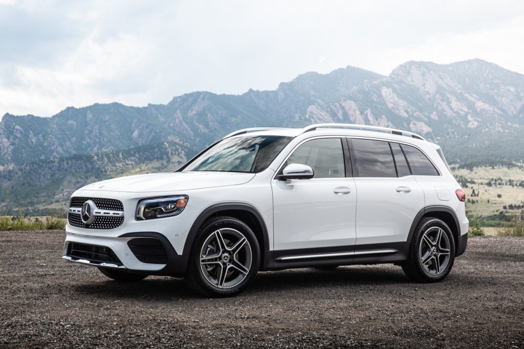 Mercedes-Benz GLB boasts high versatility, exceptional safety and intuitive MBUX infotainment