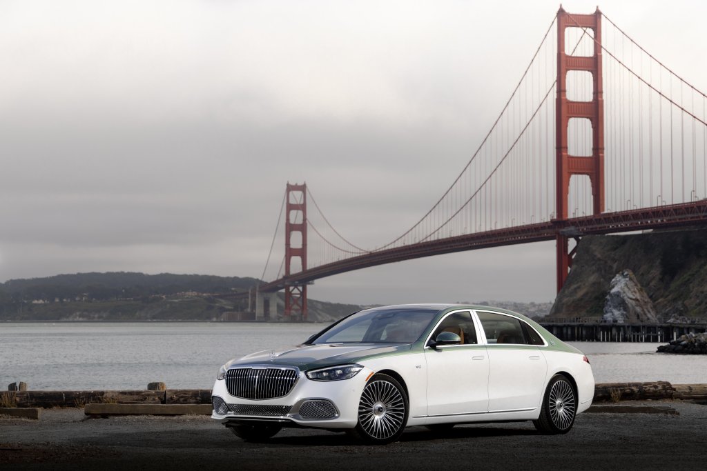 Mercedes-Maybach S 680 Edition Emerald Isle debuts at Pebble Beach: A Coastal-Inspired Masterpiece