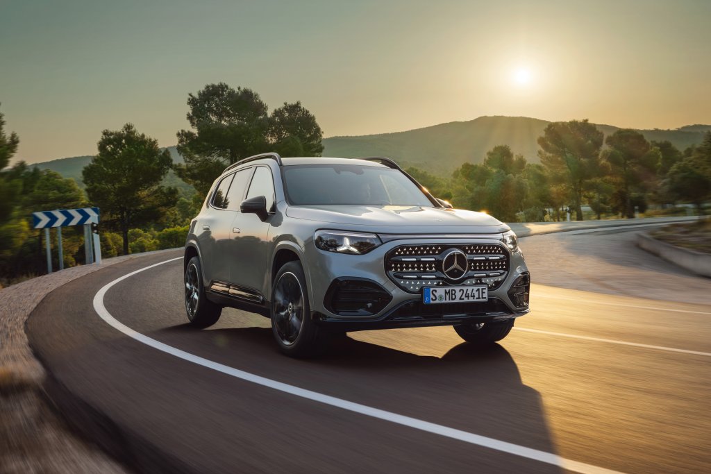 360° Environmental Check for the all-new electric GLB: 21% less CO₂ in the supply chain and up to 3 tons of CO₂ savings in the battery cells achieved by reduction measures