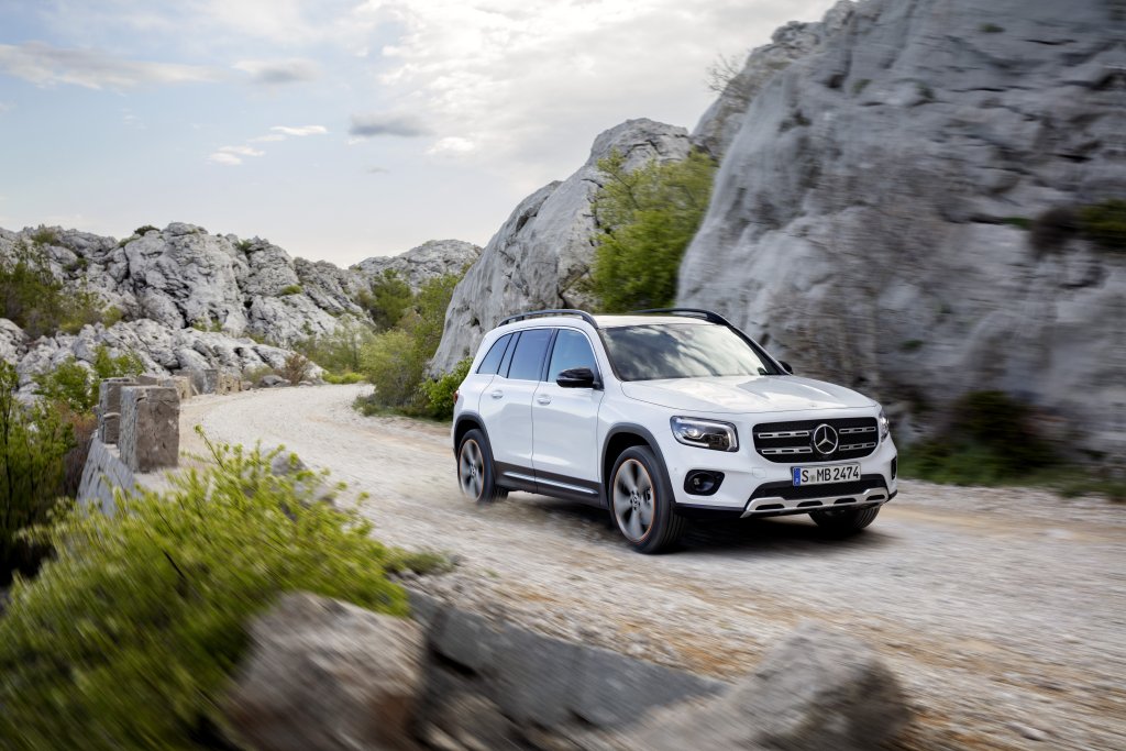 The new Mercedes-Benz GLB: for family & friends