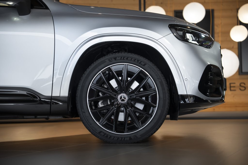 The all-new Mercedes-Benz GLB – all-electric (European model shown)
