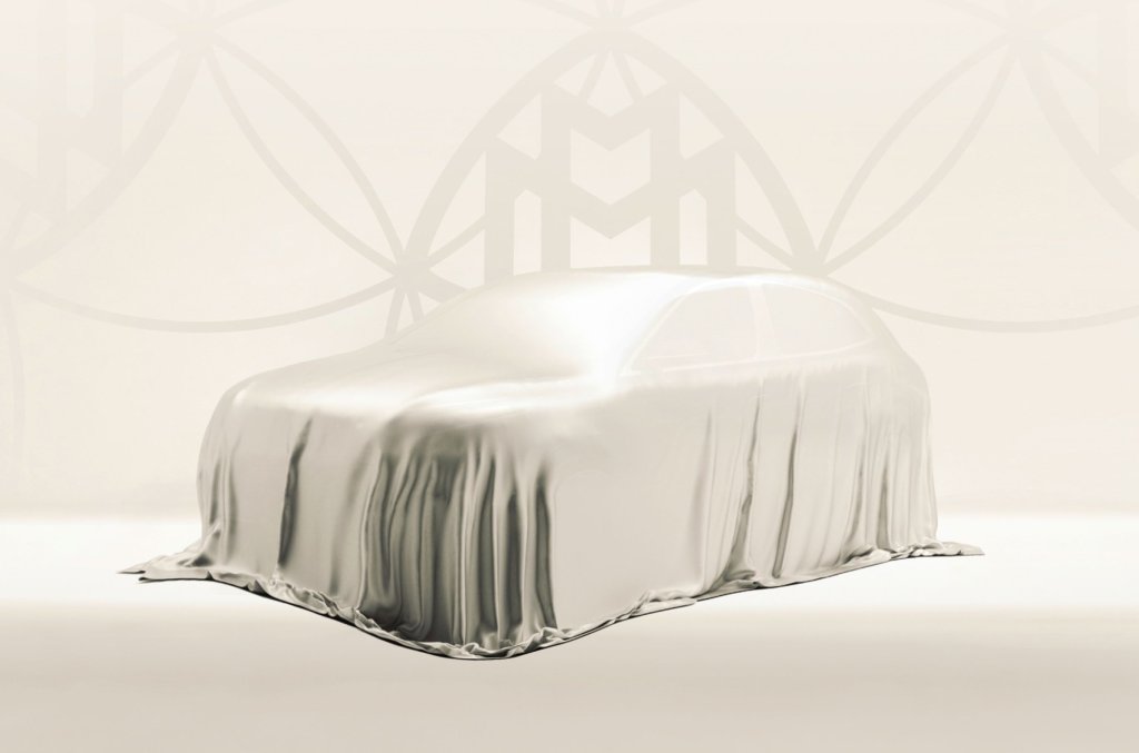 World premiere of the new Mercedes-Maybach EQS SUV on two different stages