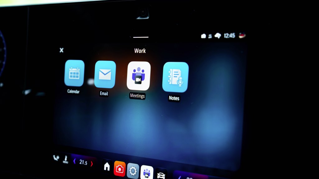Mercedes-Benz Expands Collaboration with Microsoft to Boost In-Car Productivity with Enhanced Meetings for Teams App, Intune Integration and Microsoft 365 Copilot